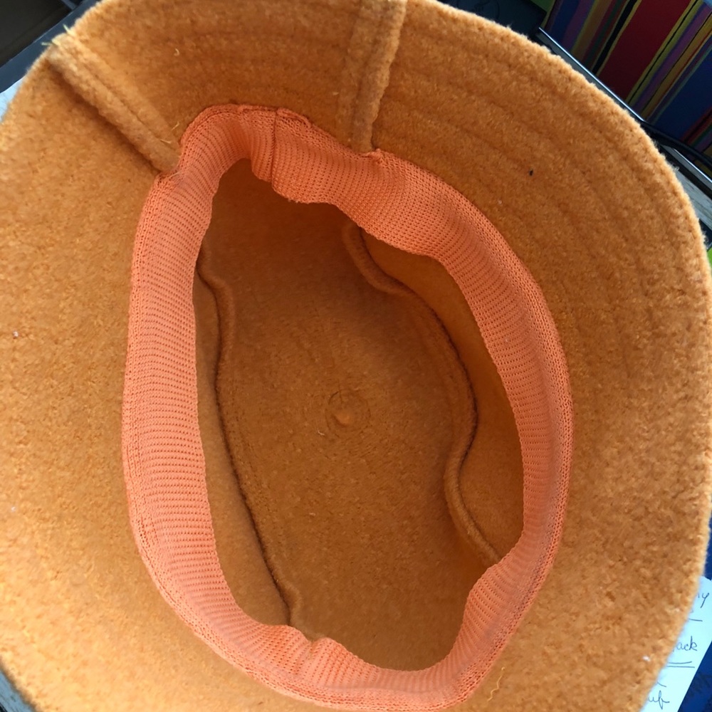 Gold bucket hat w ribbon hat band, slamm’n color! - Picture 4 of 4